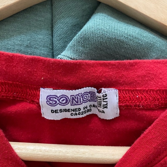 Vintage red crop top t-shirt - Picture 3 of 3